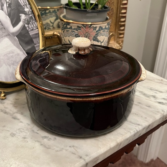 1960s Pfaltzgraff Pottery Drip Glaze Covered Casserole Dish - Picture 3 of 6